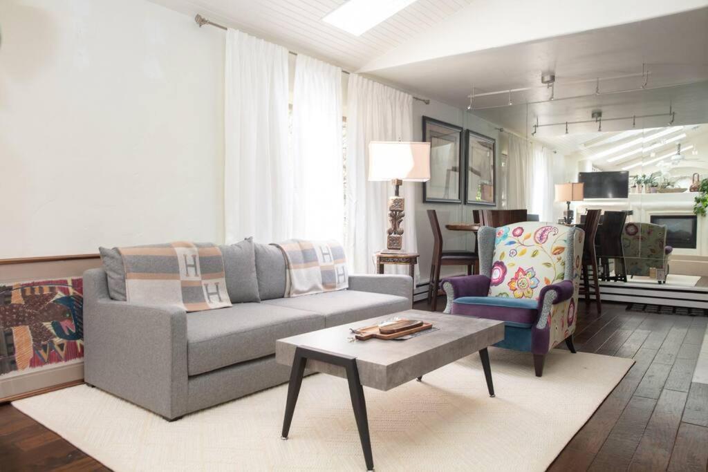 Aspen Stash Pad With Fireplace, Parking, W/D 外观 照片